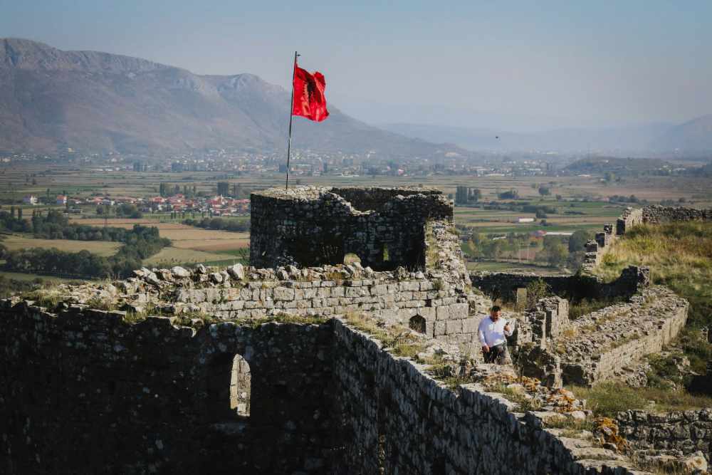 Shkodër, ville du nord de l’Albanie au bord du lac